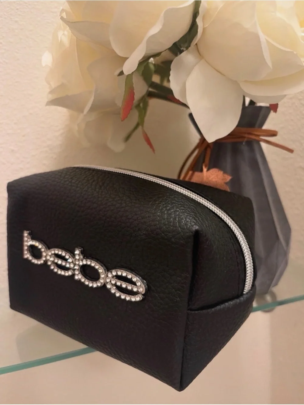 bebe sleek black